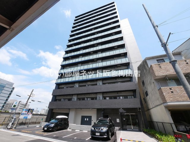 プレリスNEO大阪十三エルヴィオン/淀川区十三/阪急十三駅/1K/大阪梅田駅まで直通約3分